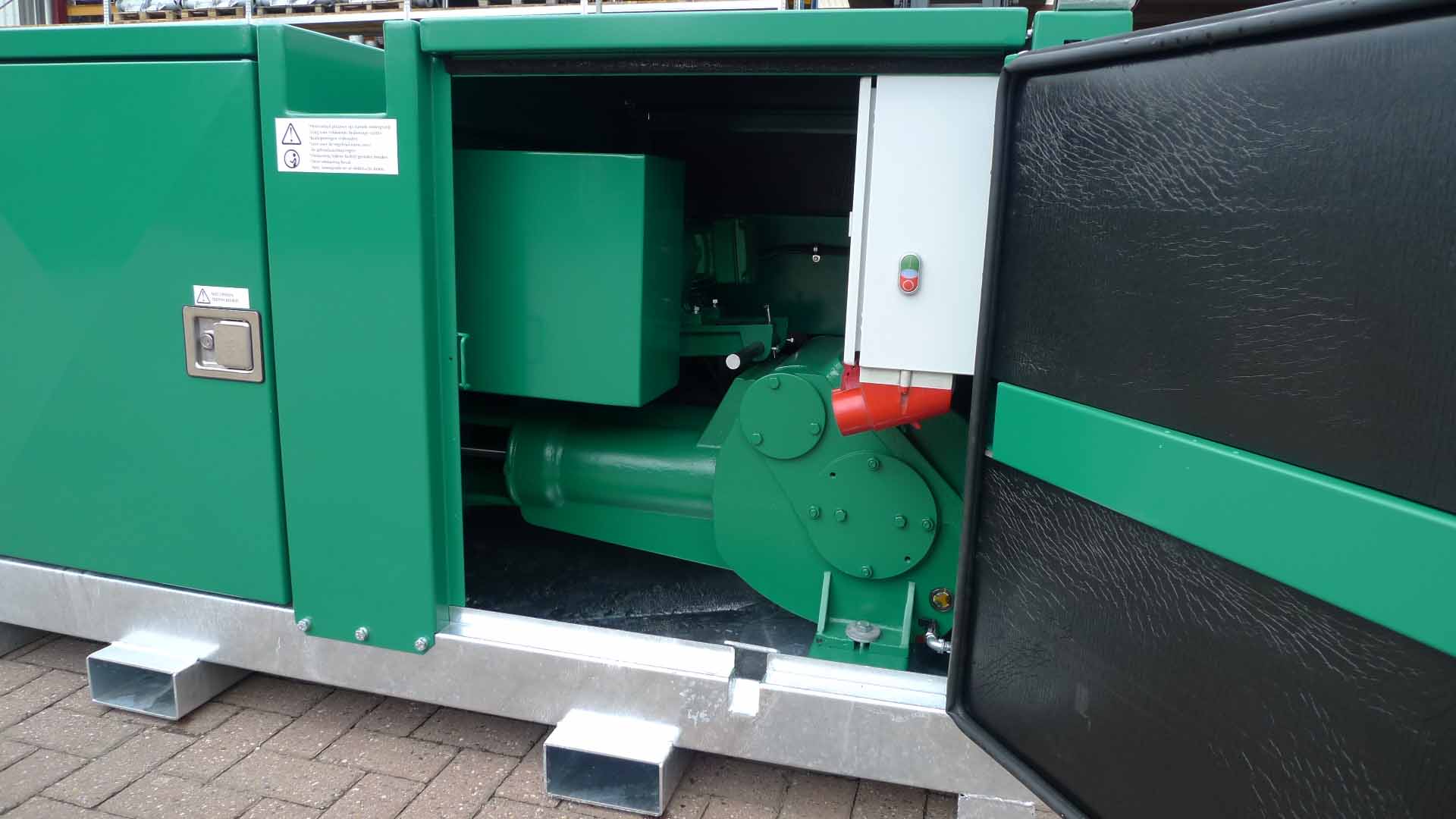 BAT zuigerpomp GEHO Electro Kast BAT GEHO Electro kast zuigerpomp bronneringspomp bronbemalingspomp waterpomp grondwaterpomp plunjer pomp plunjerpomp plunjerpompen